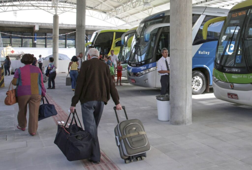 viagem-de-graca-para-idosos