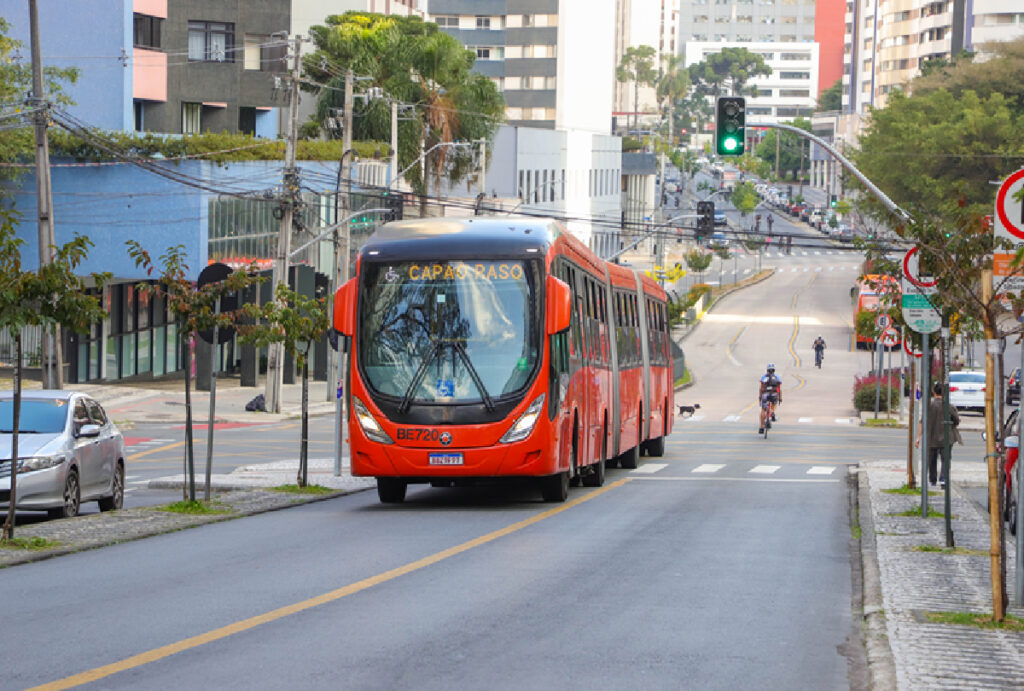 acidente-com-onibus-curitiba acidente-com-onibus-curitiba