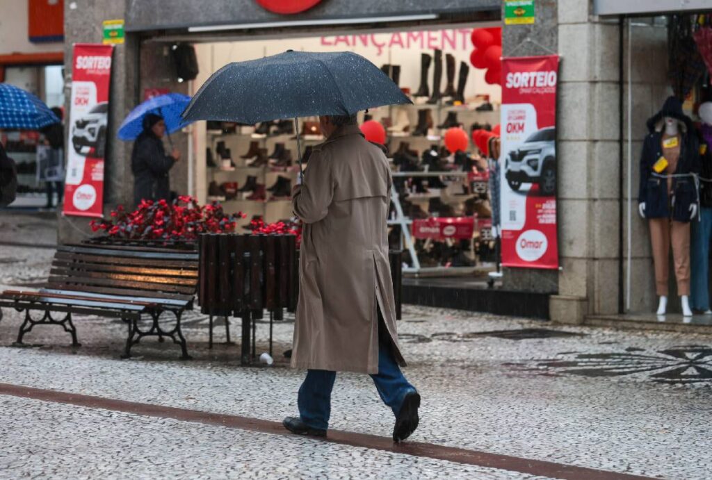 alerta-de-tempestade-no-parana-23-setembro