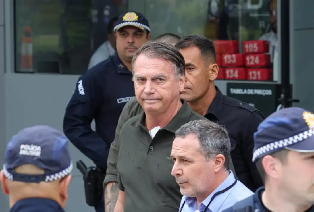 bolsonaro-deixa-hospital