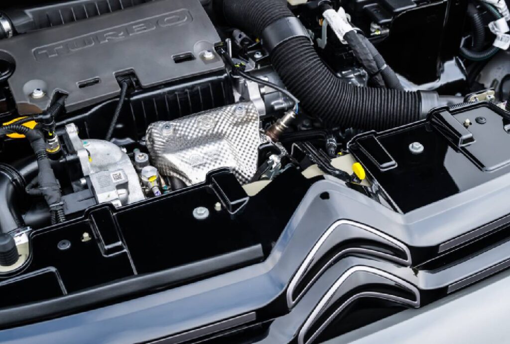citroen-basalt-dark-edition-motor