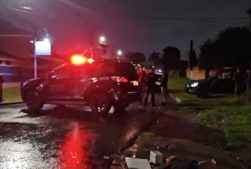 confronto-com-a-policia-em-curitiba-farmacia