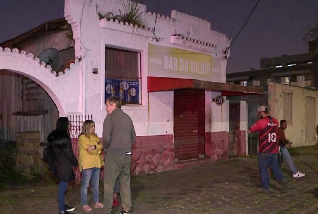 homem-agredido-em-curitiba-bar