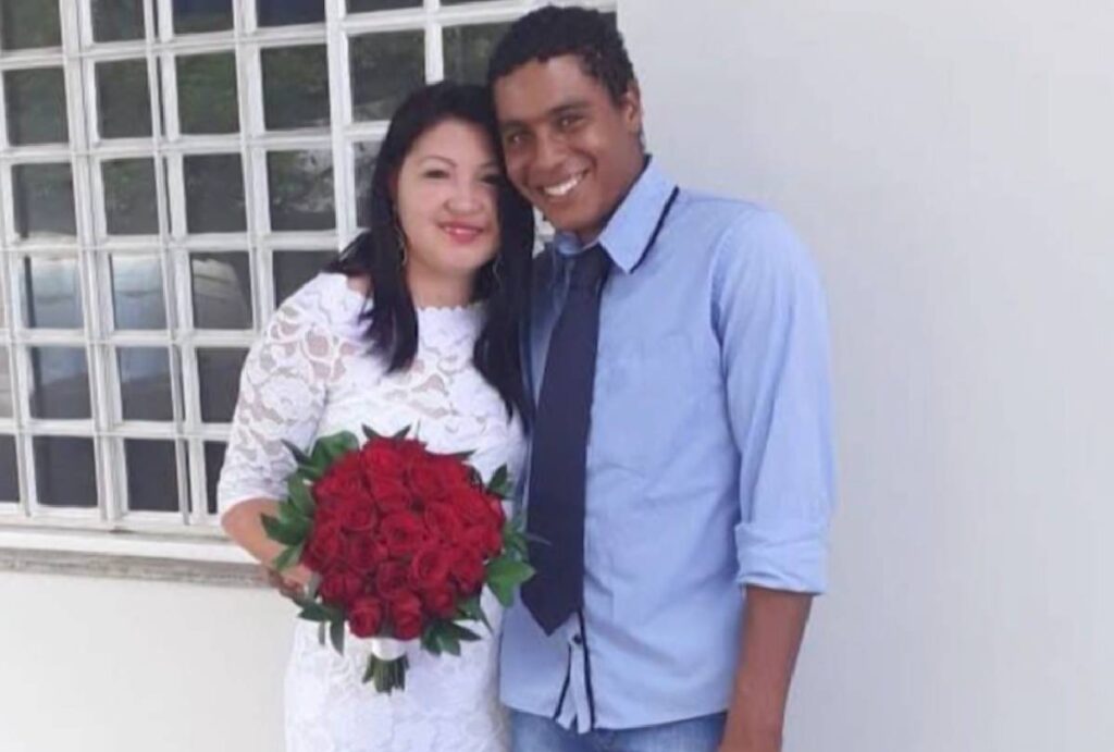 mulher-morta-a-facadas-jataizinho