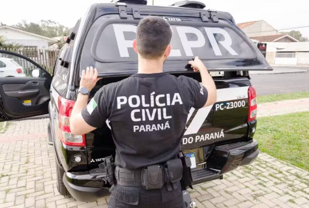 pai-esfaqueia-filho-gay