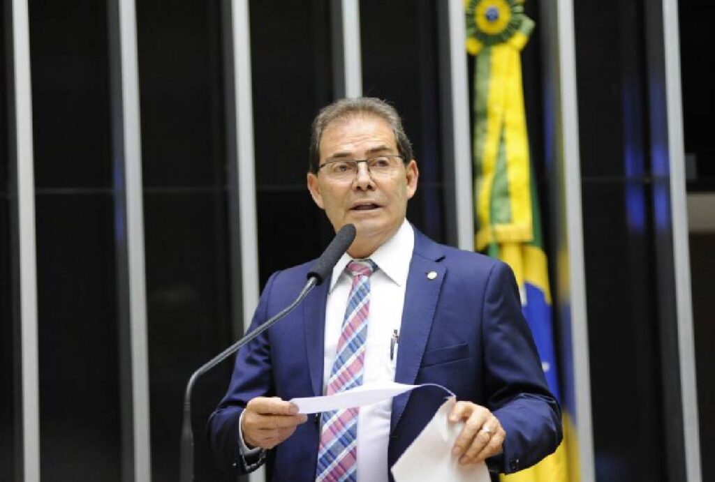 proposta-de-anistia-a-bolsonaro-projeto-reduzir-penas