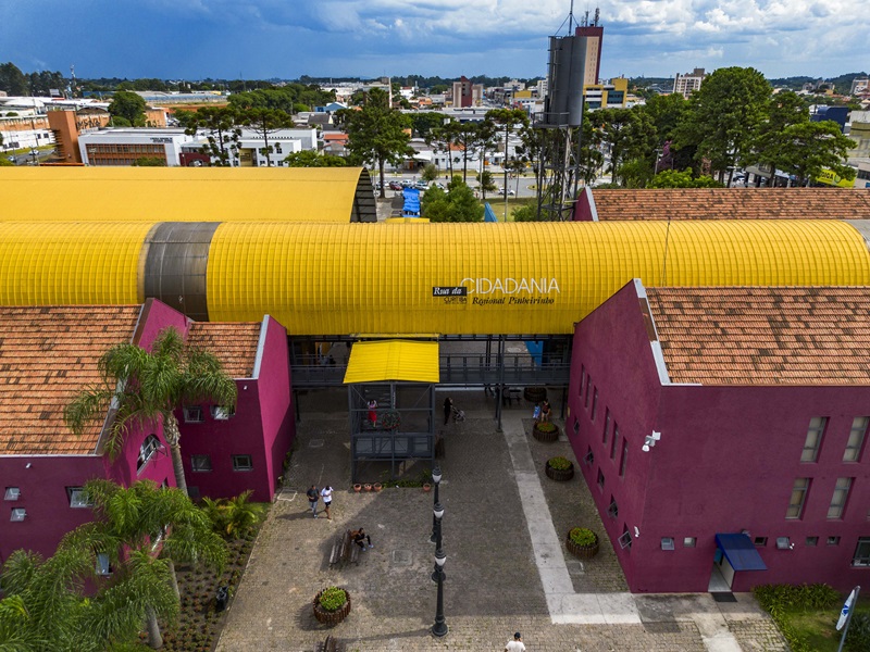 Tribuna da Massa faz programa especial de Outubro Rosa direto da Rua da Cidadania do Pinheirinho