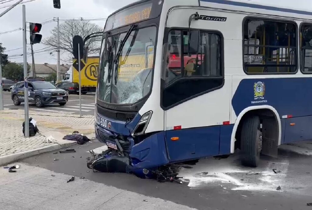 acidente-moto-onibus
