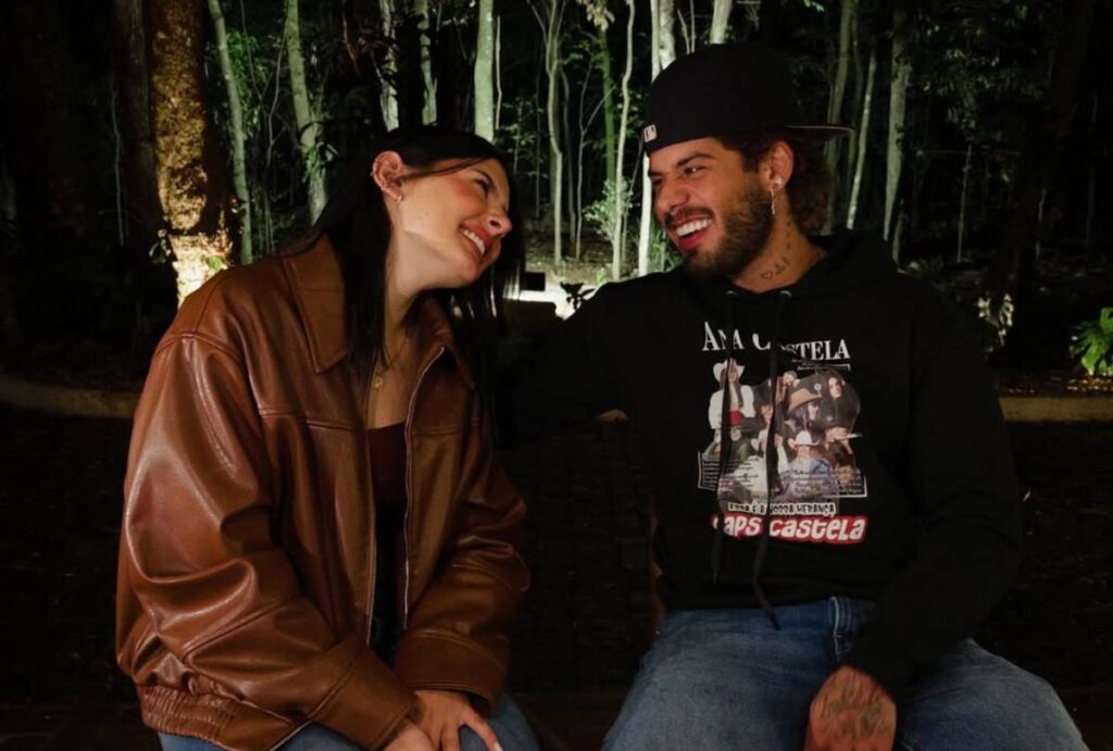 ana castela e zé felipe se beijam