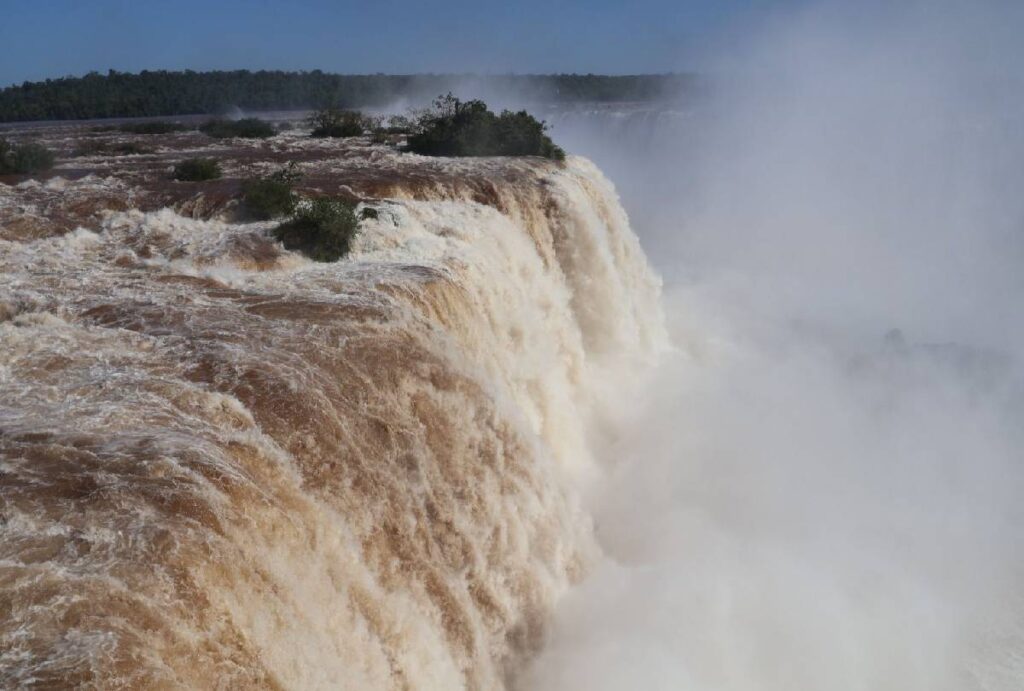 cataratas-do-iguacu-vazao-outubro