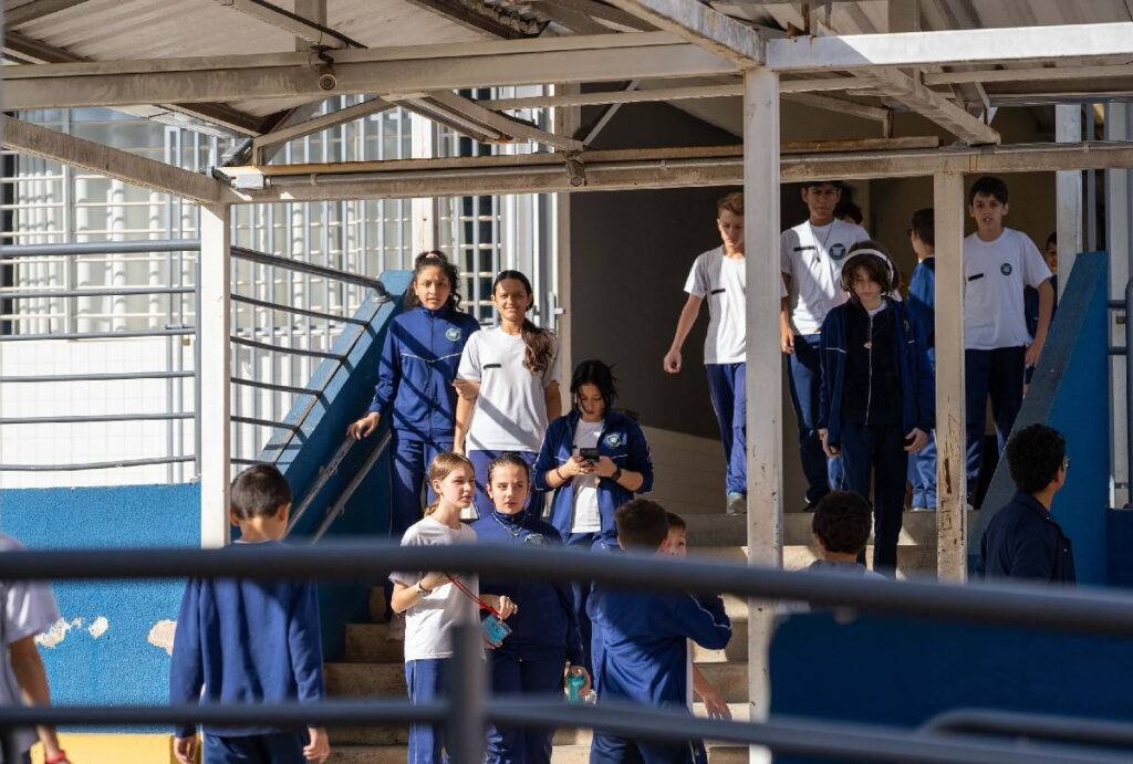 escolas-em-tempo-integral escolas-em-tempo-integral