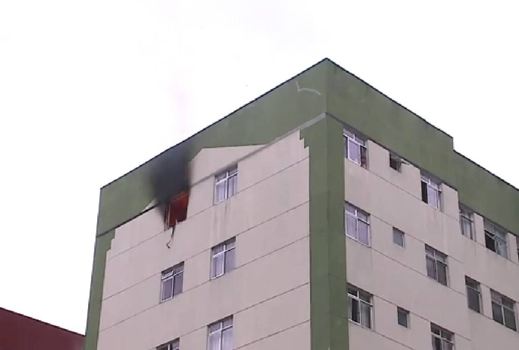 incendio-hauer-curitiba-predio