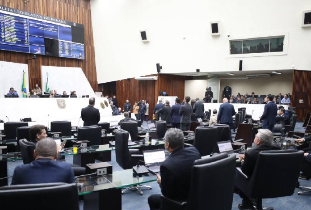 preco-do-leite-parana-projeto-assembleia