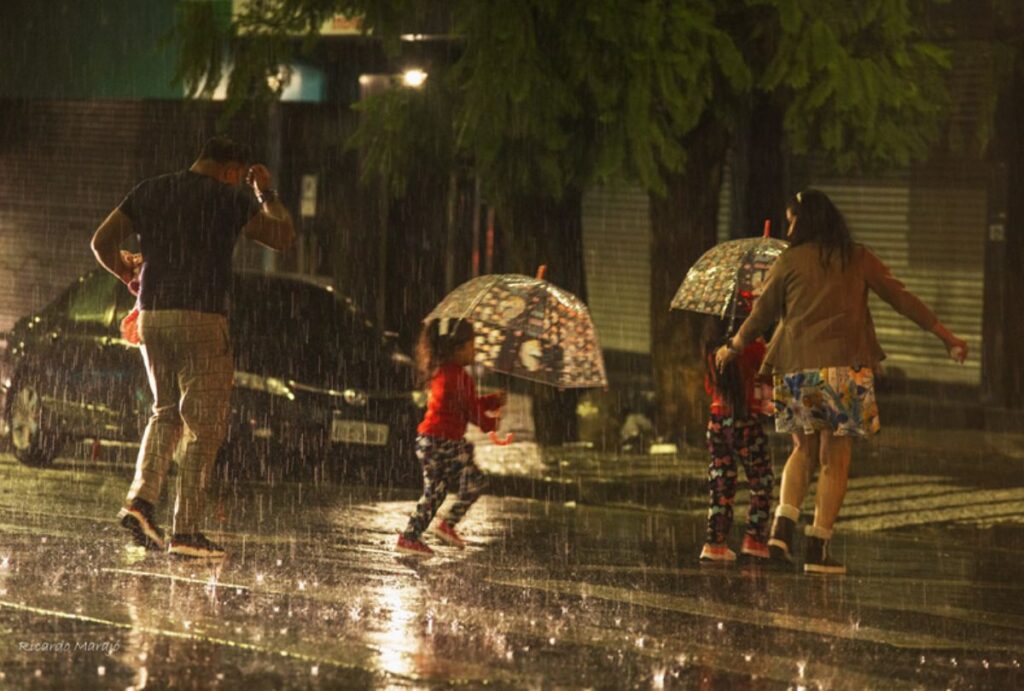 alerta-vermelho-de-tempestade