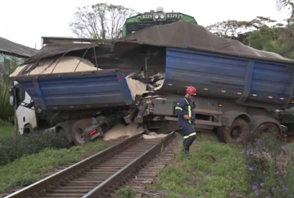 acidente-trem-caminhao