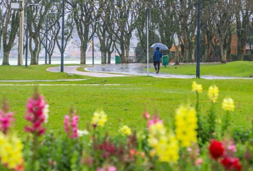 alerta-laranja-tempestade-parana-16-17-novembro