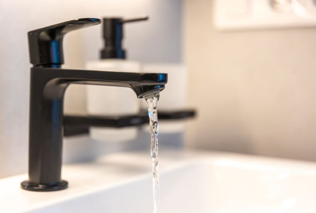 aviso-falta-agua-colombo-3-4-novembro