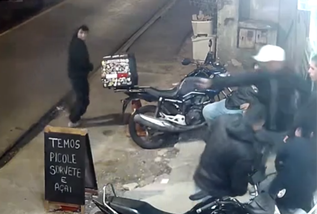 homem baleado Curitiba