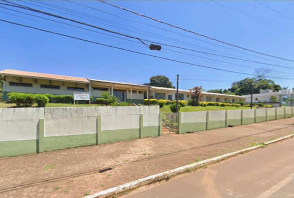 menino-atingido-por-trave