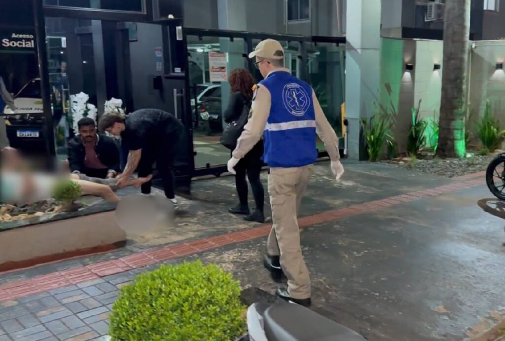 mulher-esfaqueia-marido-em-londrina