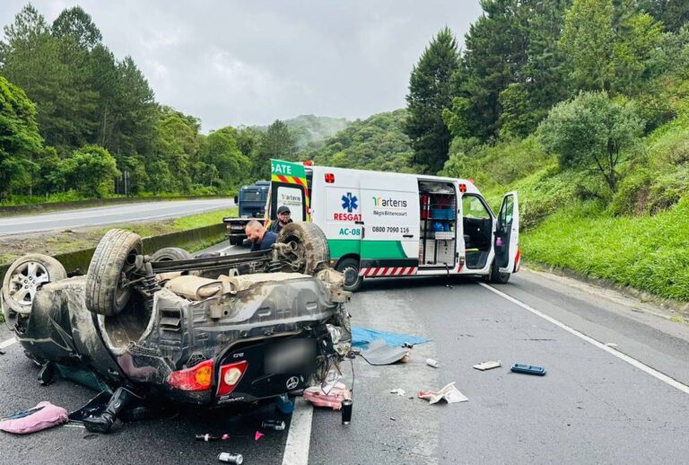acidente-regis-bittencourt-sentido-sao-paulo-hoje