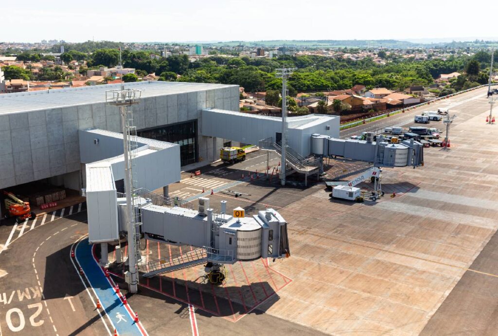 aeroporto-de-londrina-voos