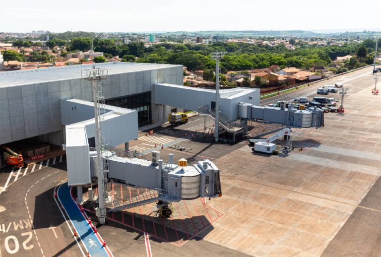 aeroporto-de-londrina-voos