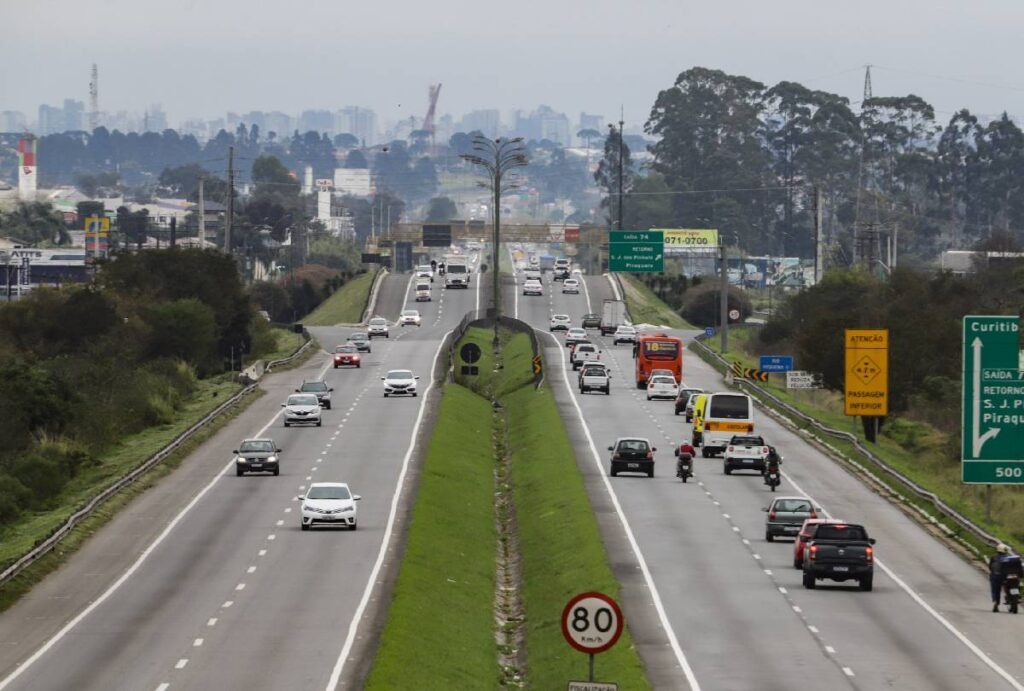 br-376-bloqueada-guaratuba-cabos