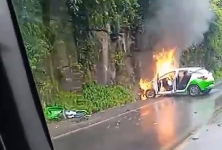 carro-pega-fogo-candoi