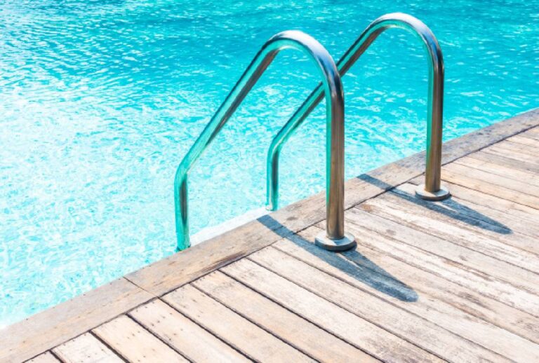 crianca-morre-afogada-na-piscina-sabaudia