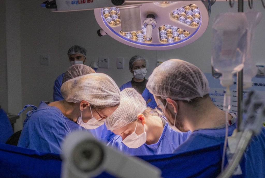 laqueadura e vasectomia pelo sus