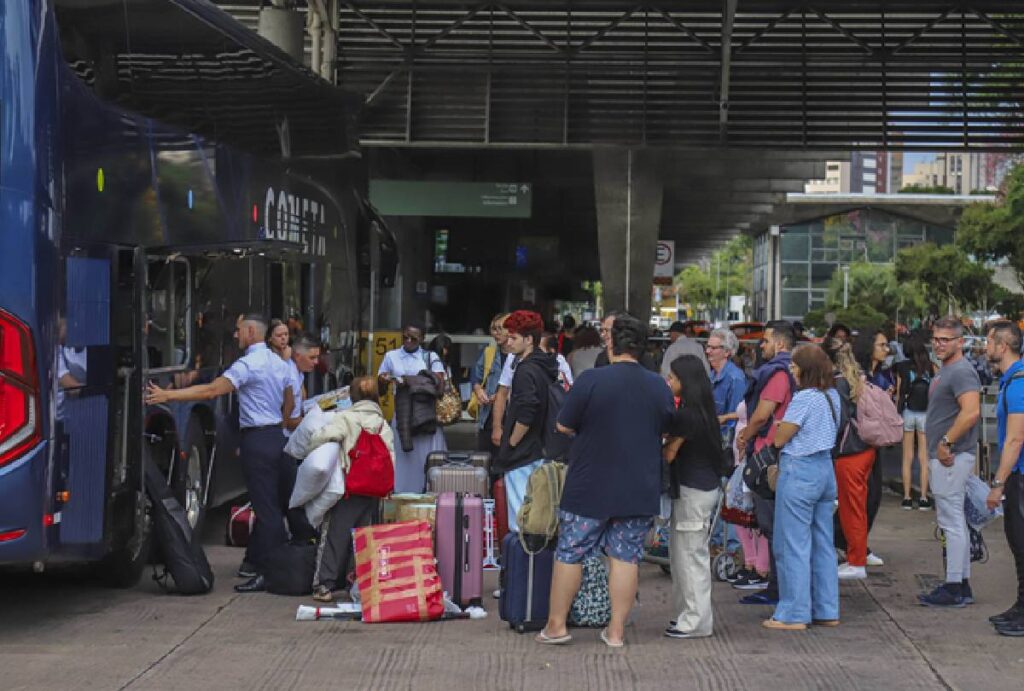 passagens-rodoviaria-curitiba-fim-de-ano
