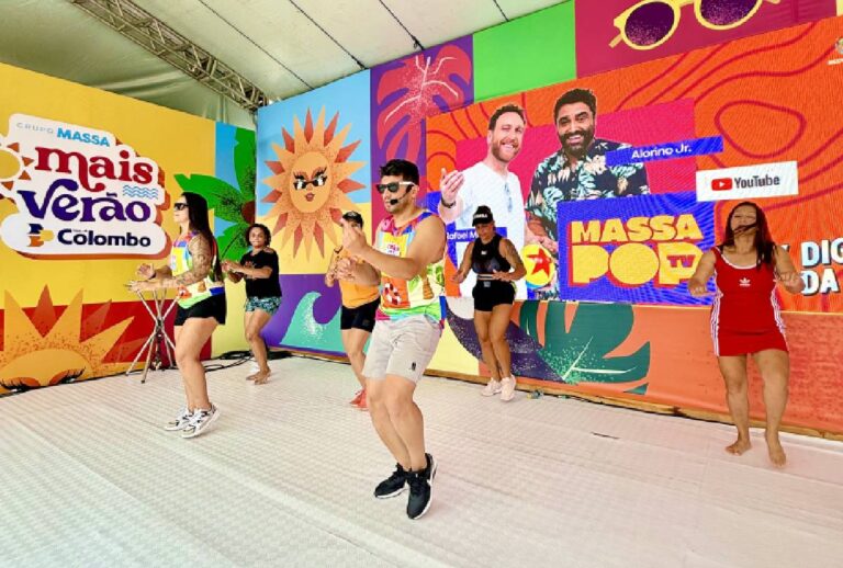 Aulas de dança em Matinhos, no Litoral do Paraná, durante o projeto Grupo Massa Mais Verão Lojas Colombo