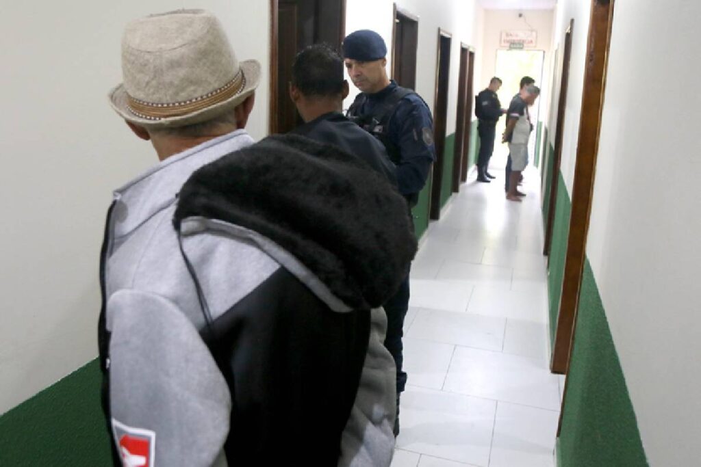 hotel-pensao-interditados