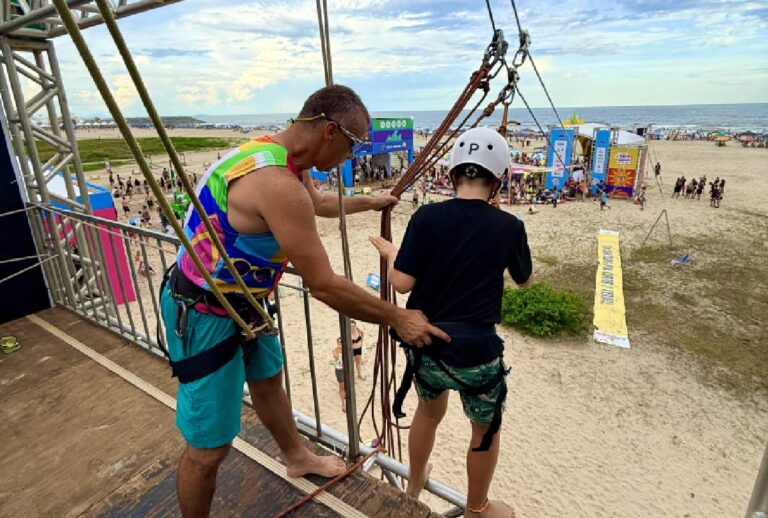 mais-verao-matinhos-tirolesa-gratis-criancas