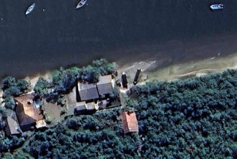 mansao-no-litoral-do-parana-demolida