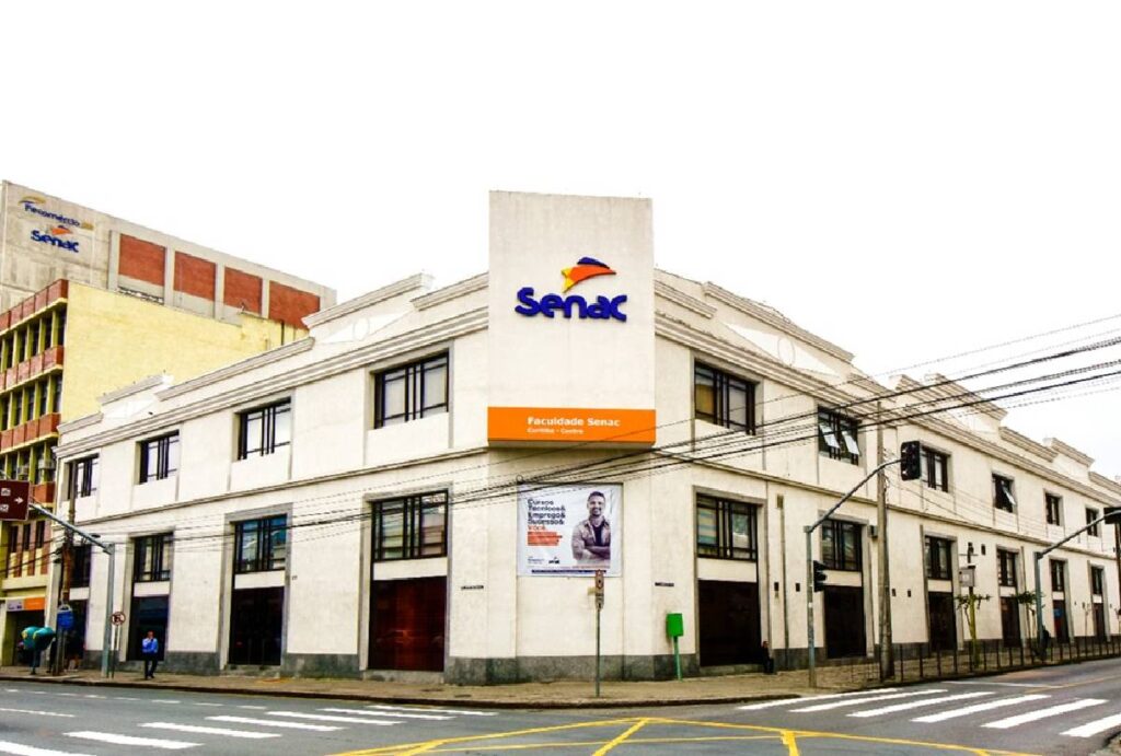 Fachada do Senac Centro Curitiba