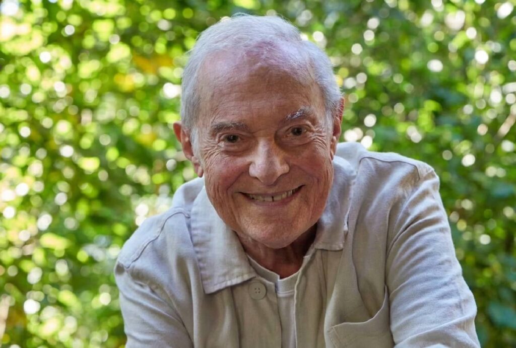 Francis Hime, músico, poeta e compositor, em foto divulgada nas redes sociais.