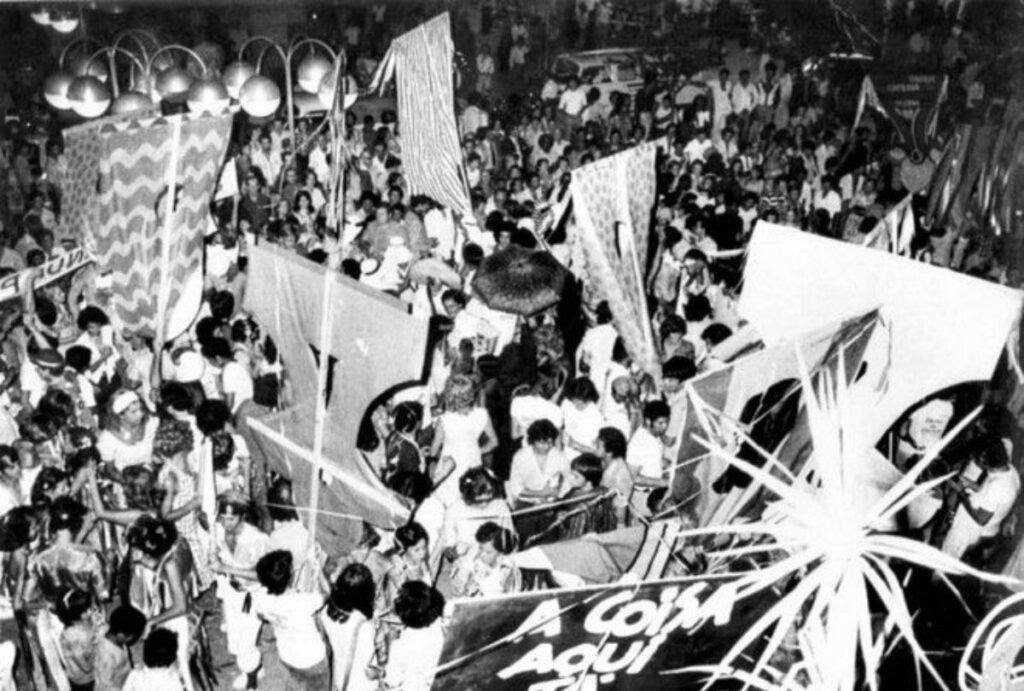 Banda Polaca em desfile nos anos 70.