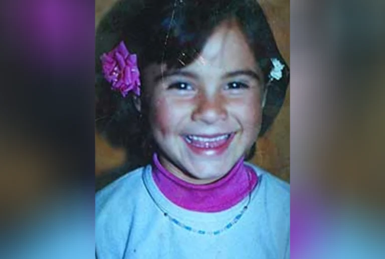 Giovanna dos Reis Costa, menina morta em Quatro Barras em 2006