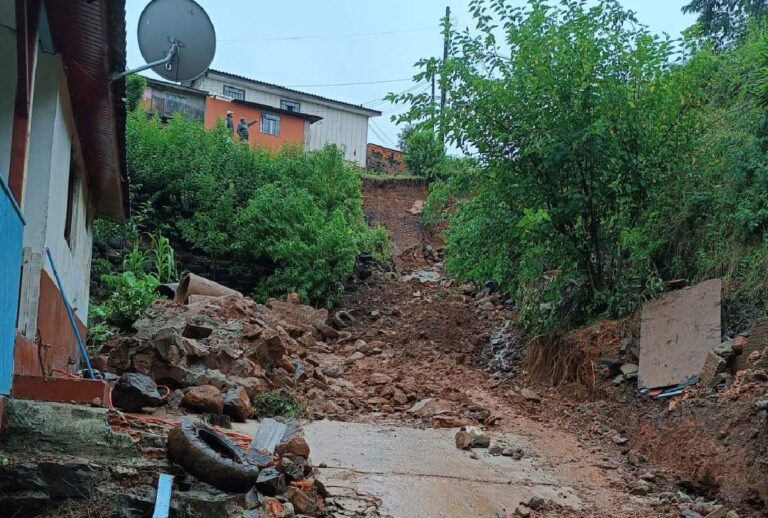 Estragos causados pela chuva