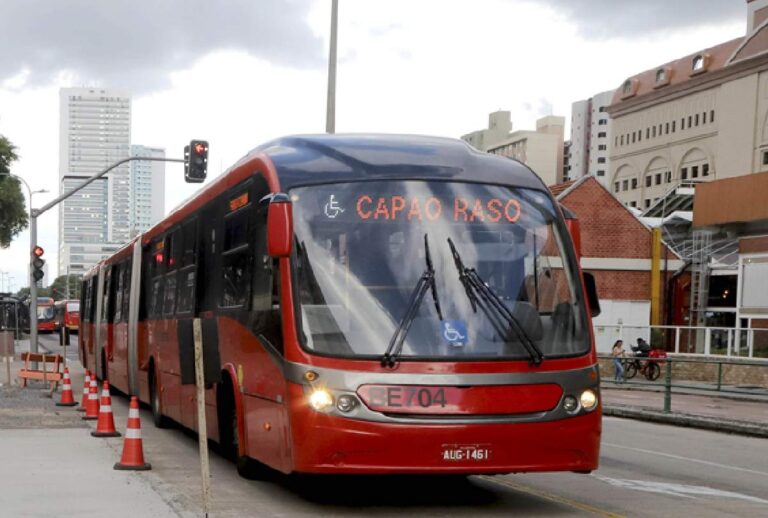 Ônibus Santa Cândida/Capão Raso