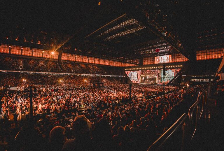 Arena da Baixada lotada no último festival Histórias, em Curitiba