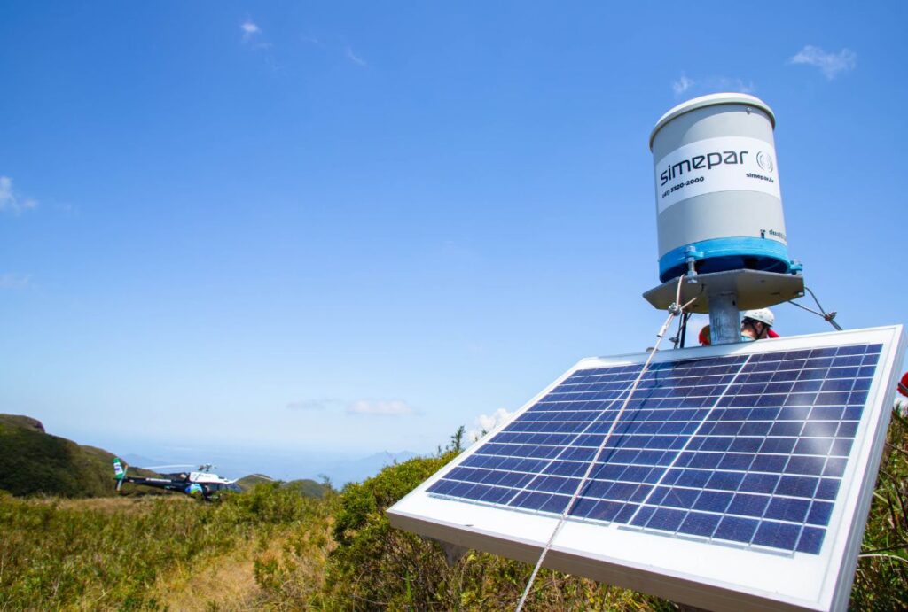 Pluviômetro da simepar em campo verde