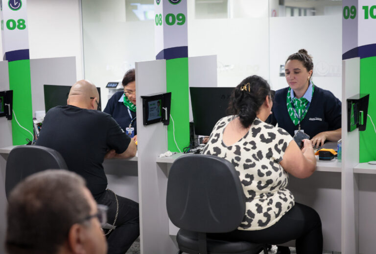 Usuários atendidos no programa Poupatempo Paraná