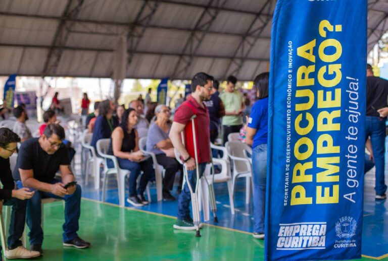 Feira de empregos em Curitiba