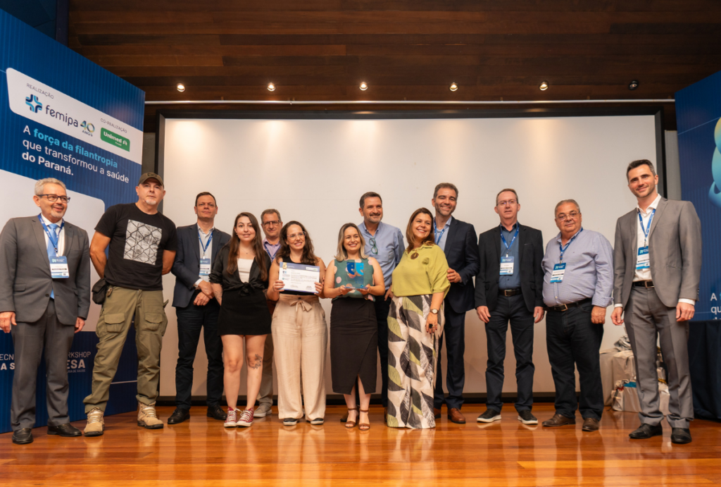 1º lugar com a reportagem “Generosidade transforma esperança em vida!”, produzida por Adriana Justi (produção), Wilson Kirshe (reportagem), Moura Júnior e Nilson Machado (repórteres cinematográficos), Giulia Boiko (arte), Lilian Gomes (edição de texto) e Dan Zenon (edição de imagem).