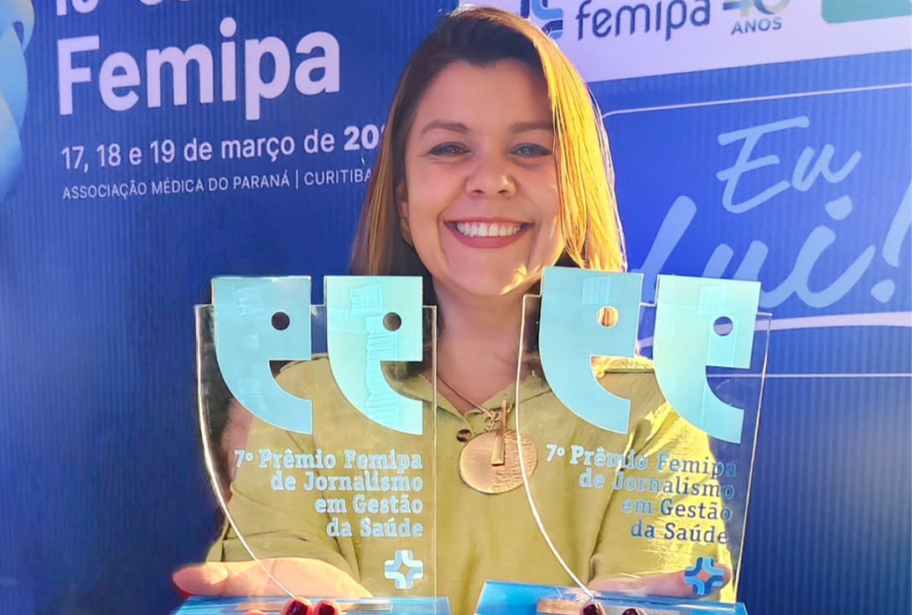 Patricia Cavalari - Diretora de Produto TV da Rede Massa - Com as duas conquistas da Rede Massa na categoria vídeo