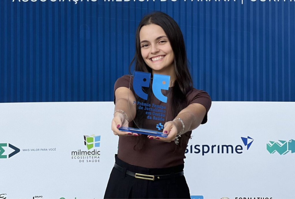 Valeska Macedo I Jornalista do Portal Massa.com.br com o prêmio de 1° lugar categoria escrita