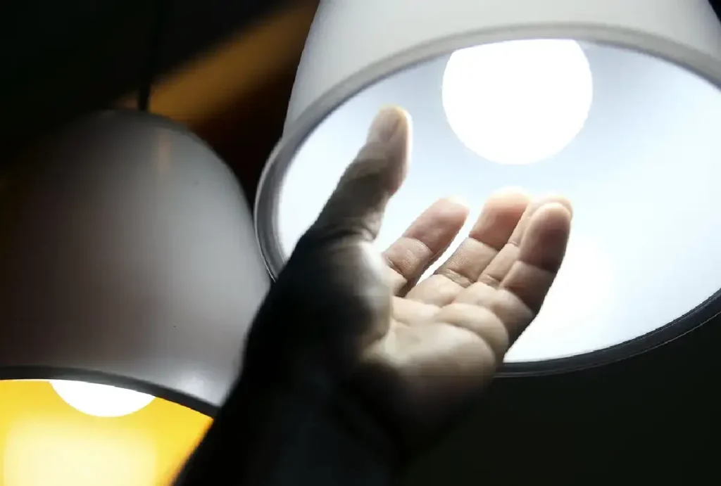 Bandeira da conta de luz em março